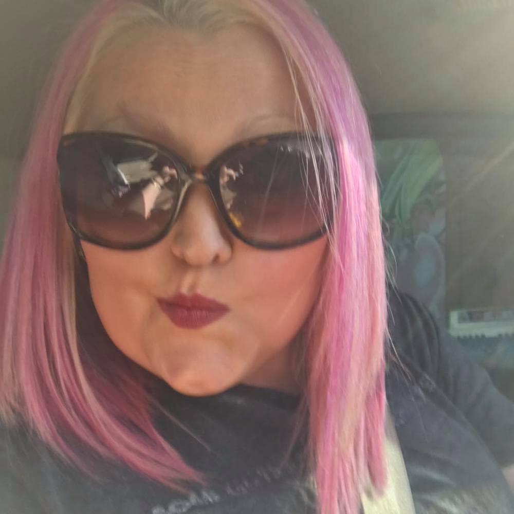 Meet your Posher, Kelly